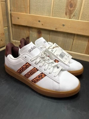 Zapatillas de tenis Adidas Grand Court 2.0 para mujer talla 8,5 blancas con rayas de leopardo Foto 1 de 4