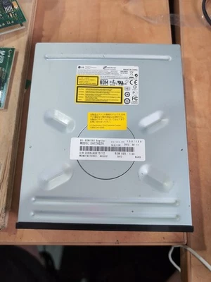 LG UH12LS29 Black BD ROM Internal Bluray Drive 3D Playback & MDISC Support Model - Image 1 of 4