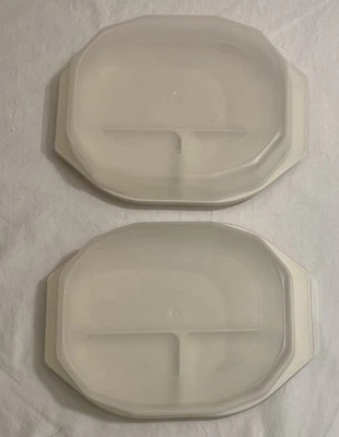 Anchor Hocking Freeze Heat Serve Microwave Platter Divided Plate W/Lids Set Of 2 - Image 1 of 4