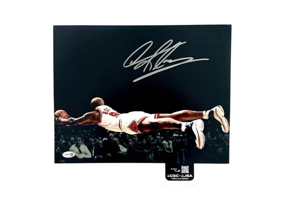 Dennis Rodman Autograph 11x14 Photo – Chicago Bulls 5 x NBA Champion & HOF (JSA) - Image 1 of 1