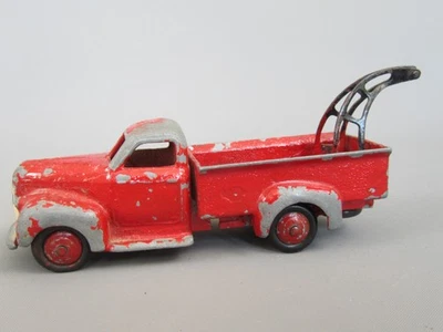 C842 Vintage 1950 Dinky 25R France Studebaker M17 Tow Truck Red 1:50 Repaint - Image 1 of 4