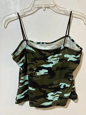 Camiseta sin mangas Rue 21 para mujer XL verde aguamarina negra camuflaje espaguetis recortados elásticos Foto 1 de 4