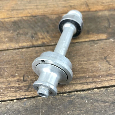 Cartucho de rodamiento sellado piezas eje delantero vintage aleación Hi E PIEZAS solo 100 bicicletas Foto 1 de 4