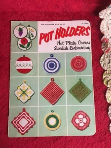Vintage Star Pot Holders Hot Plate Coveres Swedish Embroidery Star Book No 101 - Picture 1 of 4
