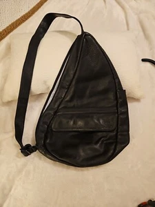 AmeriBag CUERO Saludable Bolso Trasero Mochila Bandolera Bolso de Hombro Med 19” NEGRO - Imagen 1 de 15