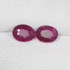 3.74 cts Fine Luster Pinkish Red Natural Ruby Oval Pair....!!!! - Picture 1 of 2