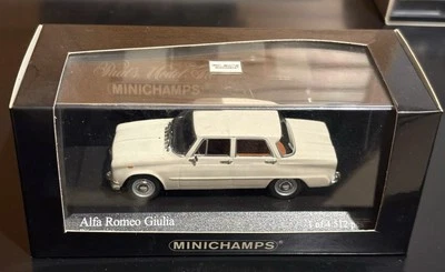 Minichamps 1/43 Alfa Romeo Giulia Biancospino Die Cast - Immagine 1 di 2