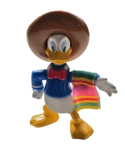 Vintage Donald Duck Three Caballeros PVC Figure Cloth Scarf Pre-owned Disney - Picture 1 of 3