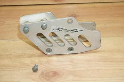 Protector guía cadena transmisión Kawasaki KX125 KX 125 KX250 KX 250 1999-2002 13070-1333 Foto 1 de 4