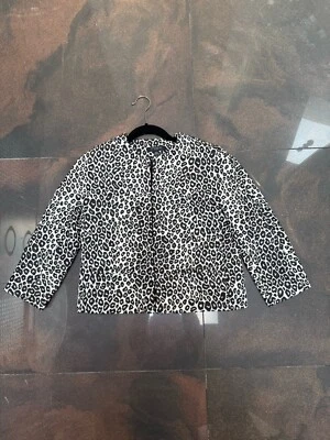 Chaqueta manga 3/4 Ann Taylor Petite Jacquard estampado animal manga 3/4 talla XSP nueva sin etiquetas Foto 1 de 4