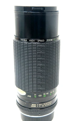 Lente teleobjetivo zoom Sigma 80-200 mm f/3,5-f/4 para cámaras réflex Contax o Yashica Foto 1 de 4