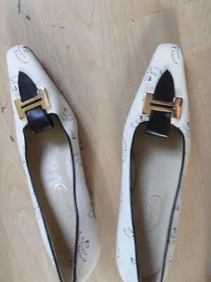 Zapatos de cuero con patente italiana blancos y negros Di Berardino Walter Valentino Foto 1 de 4