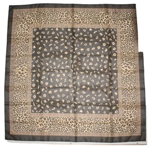 Sciarpa quadrata Akel multicolore stampa animale stile jacquard poliestere scollo - Foto 1 di 7