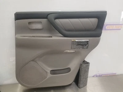 07 2007 TOYOTA LAND CRUISER DOOR TRIM PANEL REAR RIGHT PASSENGER GRAY  Foto 1 de 4