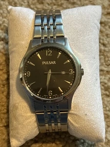 NEW* Pulsar Mens PS9075 Quartz Stainless Steel Watch - Picture 1 of 4