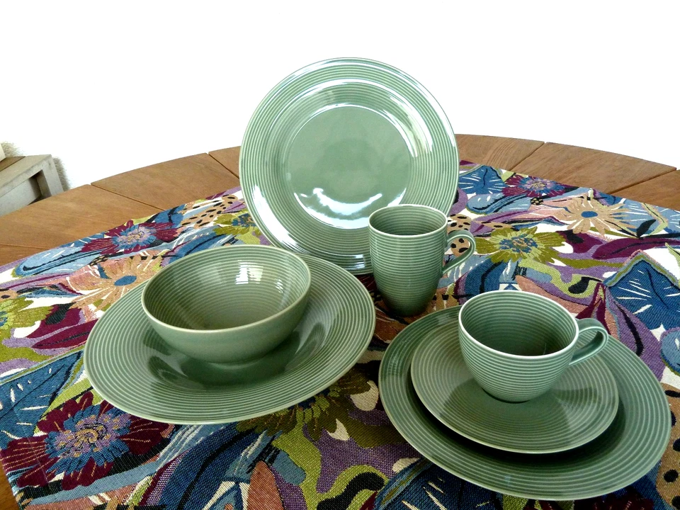 Seltmann Weiden BEAT COLOR GLAZE SALBEIGRÜN UNI, verschiedene Artikel auswählen - Bild 1 von 1