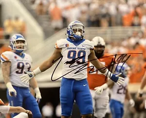 EXACT PROOF! CURTIS WEAVER Signed Autographed BOISE STATE BRONCOS 8x10 Photo - Picture 1 of 2