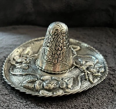 Bandeja Sombrero Grande SANBORNS STERLING Floral 'REPOUSSE' 6.5”w 2.75”h 122 Gramos Foto 1 de 4