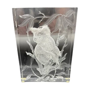 Frank R. Albrecht lucite acrylic 3D FRA 1989 Koala Eucalyptus Tree Block Carving - Picture 1 of 2
