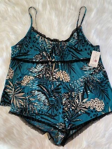 Secret Treasures Pajamas Womens Size 2X Green Floral Two Piece Cami Shorts Set - Picture 1 of 8
