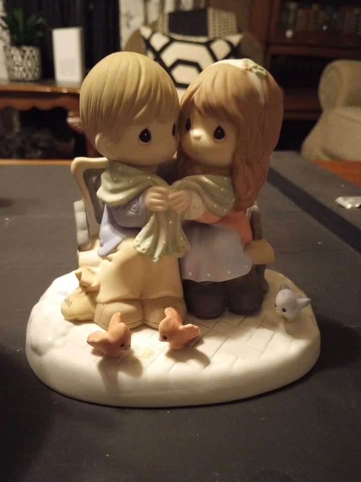 Precious Moments Being With You Warms My Heart 121009 Cute Christmas Couple - Image 1 of 2