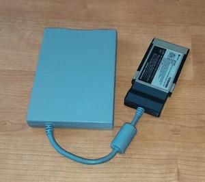 Toshiba Externes Floppy 3.5" Disk Drive Laufwerk PA2612U grau, Funktioniert, TOP - Picture 1 of 4