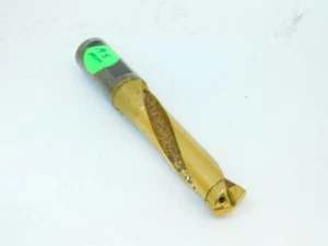 "TALADRO REFRIGERANTE CON PUNTA DE CARBURO MITSUBISHI LIGERO USADO 19,50 mm .7677" - Imagen 1 de 2
