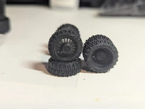 1/64 Scale Custom 3D printed Dually Tires (Rubber Resin) And Retro Chevy Wheels - Picture 1 of 4