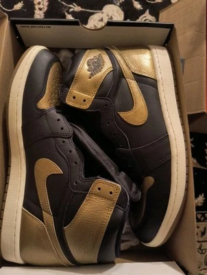 Air Jordan 1 ретро оригинальная высокая черная золотистая размер 11 - Изображение 1 из 4
