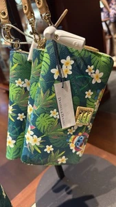 NWT 2025 DOONEY & BOURKE DISNEY AULANI STITCH WRISTLET WALLET, LIMITED EDITION - Picture 1 of 3