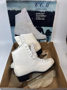 De colección CCM Champion Deluxe Damas 8 Figura Patines de Hielo Caja Original ¡Como Nuevos! - Imagen 1 de 11