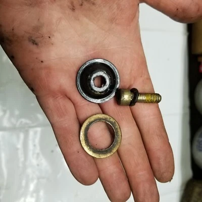 1999-2003 Skidoo MXZ ZX 500 600 700 800 trailing arm bolt and washer 205582544 - Image 1 of 3