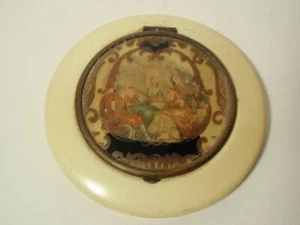 Vtg Bakelite Romantic Victorian Scene Round Powder Compact *As-Is, DAMAGE* - Picture 1 of 13