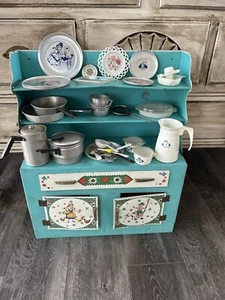 Wolverine Tin Litho Blue Hutch Kitchen with Play Dishes Vintage - Picture 1 of 16