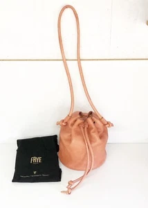 Borsa a secchio in pelle di albicocca frye | usata | elegante | borsa a tracolla donna - Foto 1 di 12