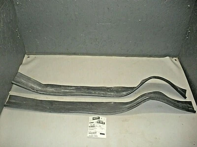 Oldsmobile Cutlass G-Body panel de moldura de puerta inferior resistente al clima (par) 20376226 Foto 1 de 2