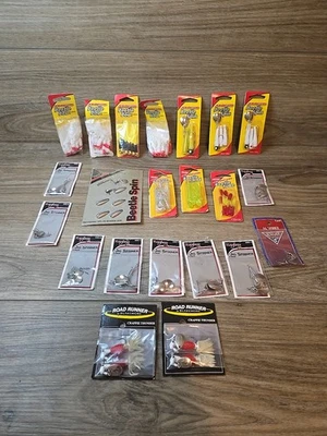 Johnson Beetle Spin Ассортимент Жук Бу Панфиш Джиг Спиннеры Дорожные Бегуны Новые - Изображение 1 из 4