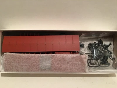 HO Red Caboose Pennsylvania Railway Express 40’ X-29 Boxcar Kit PRR #100477 - Image 1 of 4