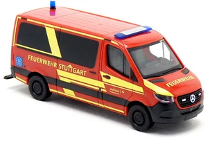 Herpa 097345 - MB Sprinter 18 Bus Feuerwehr Stuttgart ELW Einsatzleitung 1:87 H0 - Picture 1 of 3