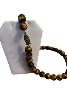 Vintage Glass Catseye Necklace 16 In - Picture 1 of 2