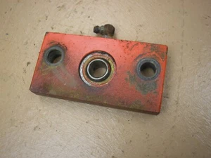 Gravely 812 Tractor Rack & Pinion Steering Shaft Support Block Bushing - Picture 1 of 2