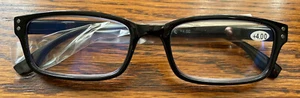 Herren Lesebrille rechteckig schwarzes Gestell Lesebrille +4,00 mit schwarzem Etui - Bild 1 von 5