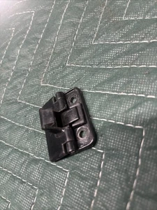 1982-1985 Toyota Celica Center Console Lid Cover Latch - Picture 1 of 3