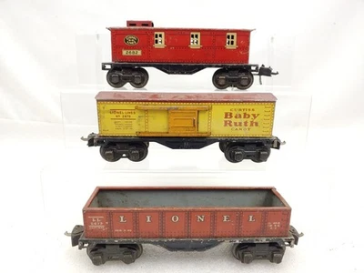 3 Lionel Trains Prewar O Gauge Tinplate Freight Cars Gondola, Boxcar & Caboose - Image 1 of 4