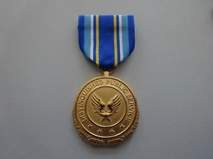 (A18-11) US Orden Distinguished Public Service Award, U.S. Air Force - Picture 1 of 4