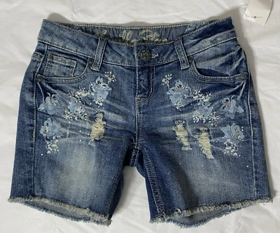 Vanilla Star Cut Off 5" Jean Shorts Size 0 Embroidered Torn Stretch Denim NWT - Image 1 of 4
