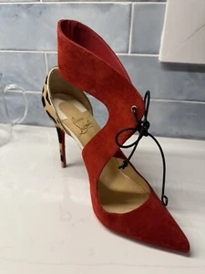 Louboutin rojo y leopardo - Imagen 1 de 6