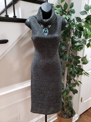 Vestido Ruby Rox Mujer Gris Acrílico Sólido Cuello Simulado Sin Mangas Hasta la Rodilla Talla XS Foto 1 de 4