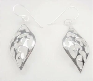 STERLING SILVER DECORATIVE ISLAND MYSTIQUE ELEGANT NIGHTS DANGLING EARRINGS - Picture 1 of 8