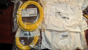 (1) EATON CSAR3F3CY2205 Single End Cordset 90-deg Female Micro AC Dual Keyway - Picture 1 of 4